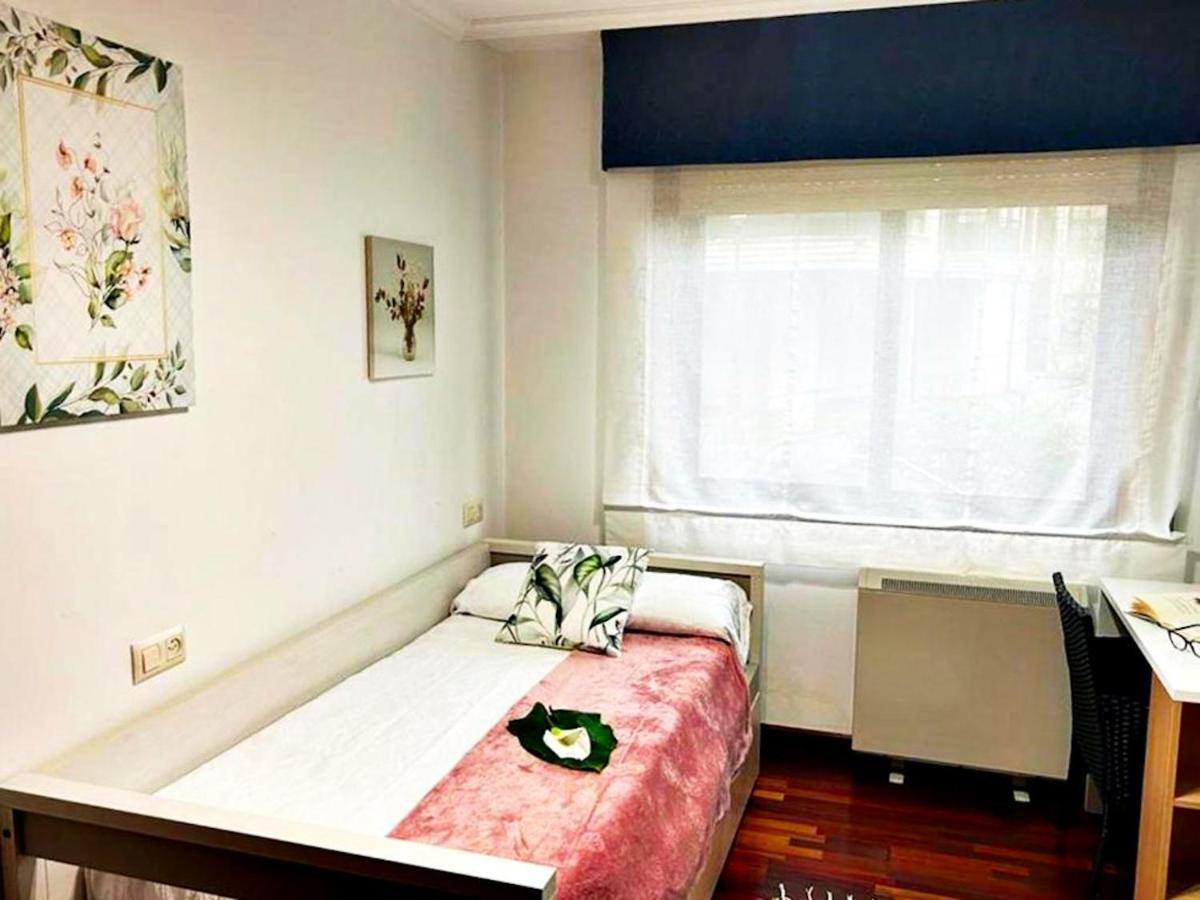 Holibai, Amiguinos, Amplia Vivienda Con Parking Al Lado De La Playa Apartman Baiona Kültér fotó